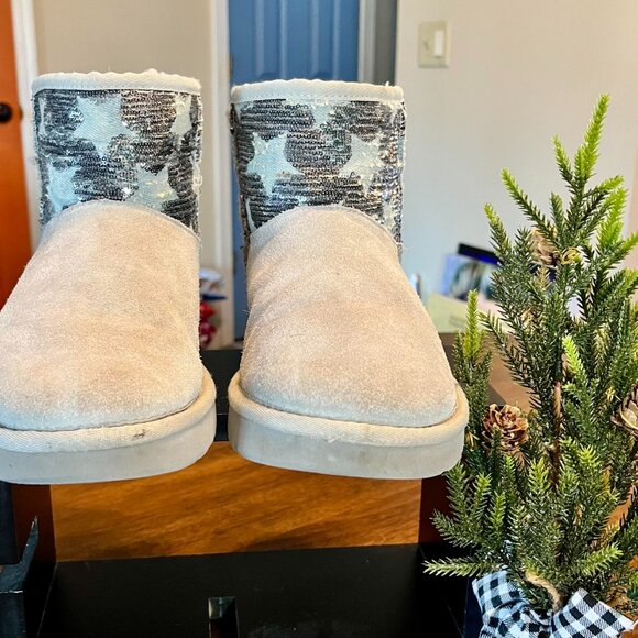 UGG Classic Grey Mini Sequin Stars Sparkly Boots Women's Size 7 - Picture 4 of 5